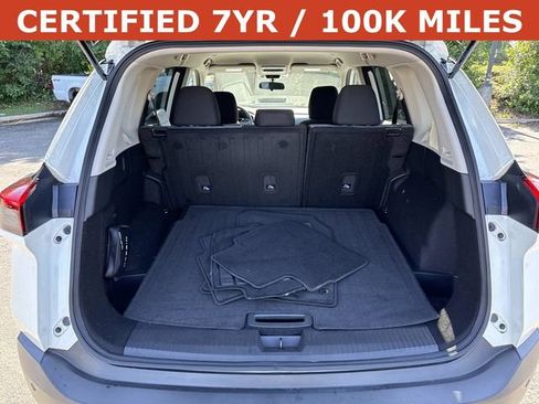 Used 2023 Nissan Rogue SV AWD/4WD image 12
