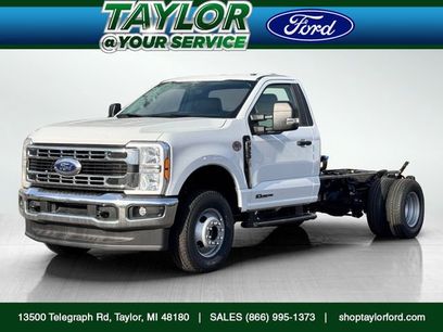 New 2025 Ford F350 XL w/ XL Chrome Package