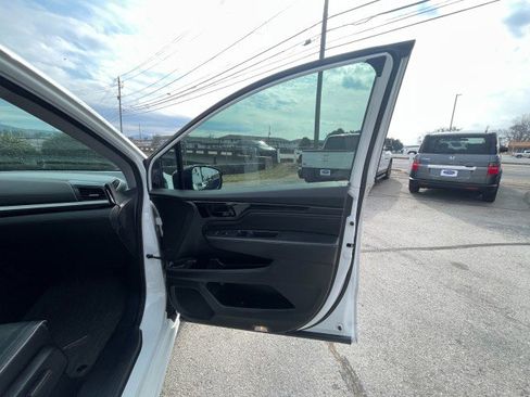 Used 2021 Honda Odyssey Elite image 19