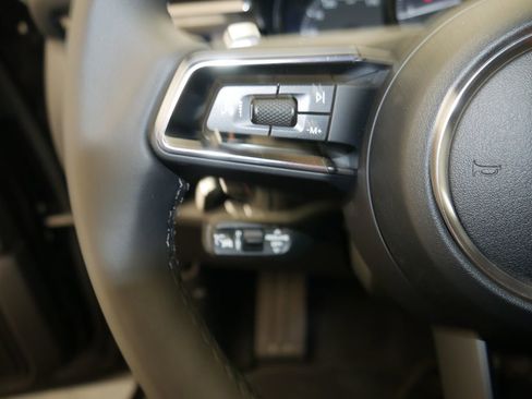 New 2026 Porsche Macan AWD/4WD image 38