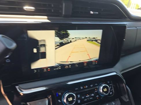 Used 2025 GMC Sierra 2500 AT4X AWD/4WD image 14