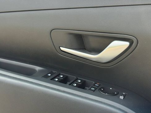 Certified 2025 Hyundai Santa Cruz SE AWD/4WD image 20