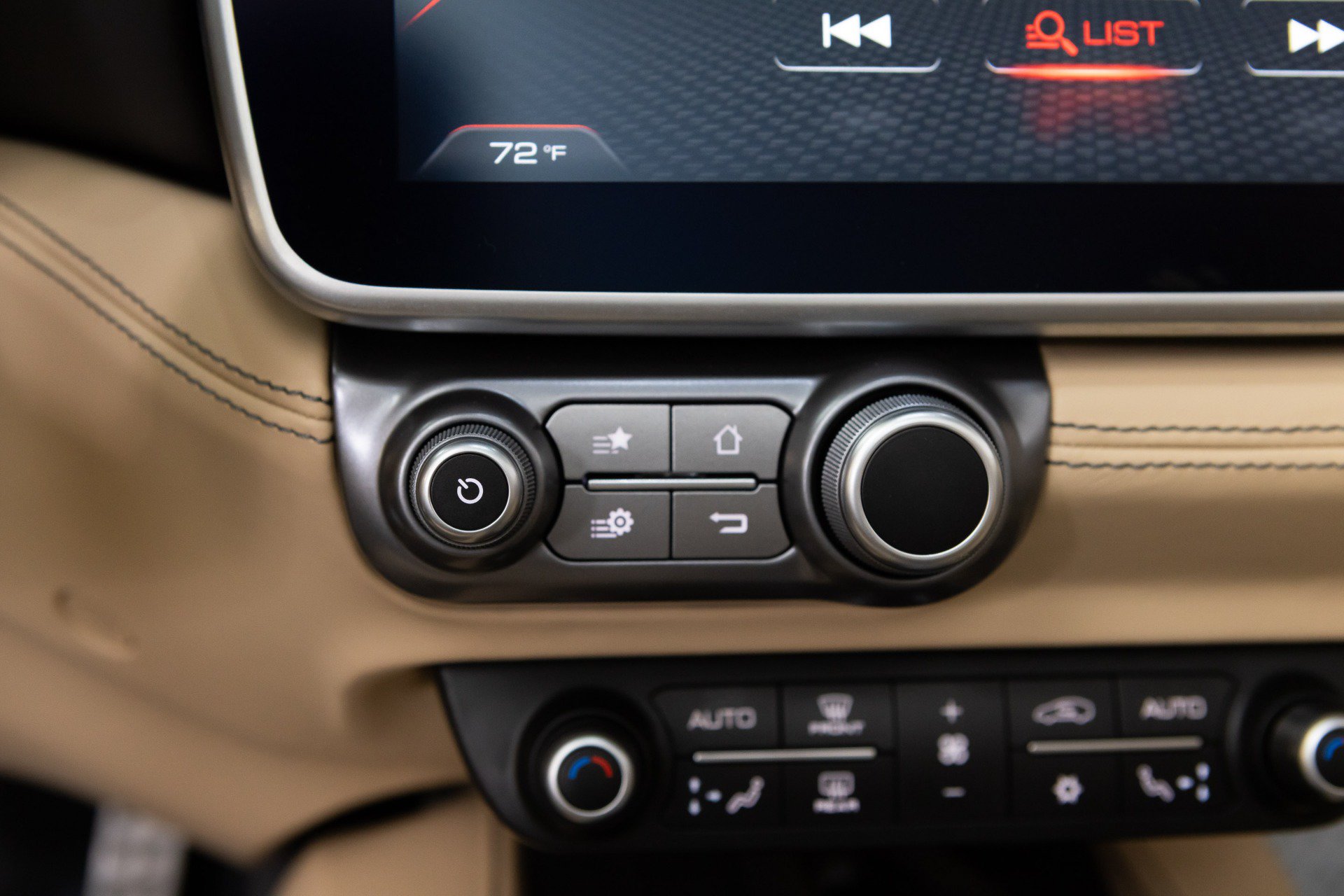 Certified 2019 Ferrari Portofino RWD image 81