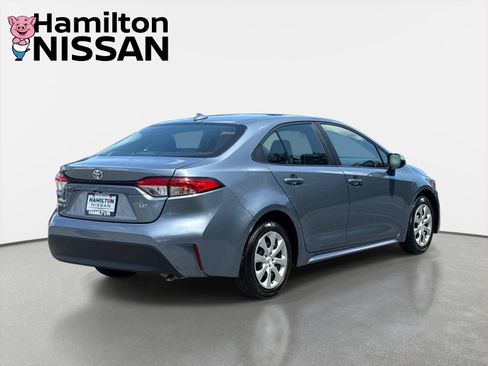 Used 2024 Toyota Corolla LE FWD image 2