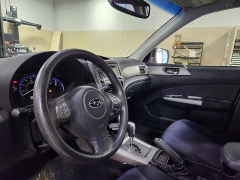 Used 2010 Subaru Forester 2.5X Premium w/ Popular Equipment Group 7B AWD/4WD image 6