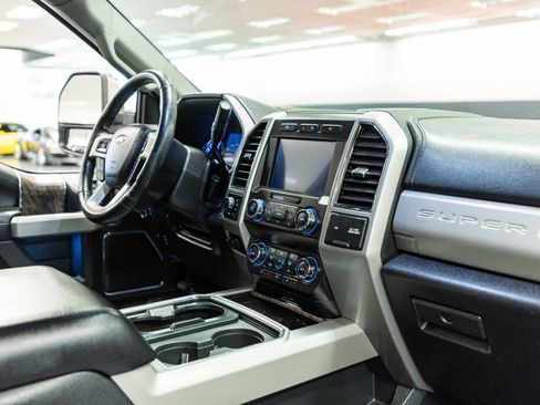 Used 2019 Ford F250 Lariat w/ Lariat Ultimate Package image 14