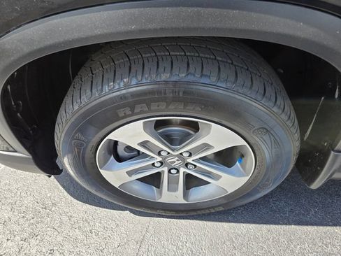 Used 2025 Honda Pilot EX-L image 23