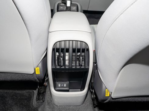 Used 2025 Hyundai Kona SEL image 19