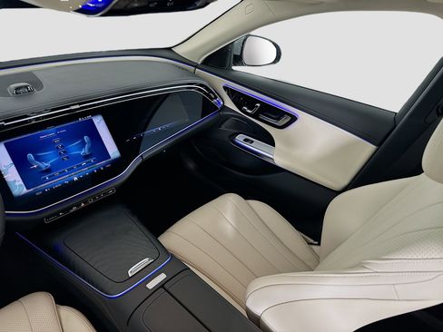 Certified 2026 Mercedes-Benz E 350 4MATIC Sedan image 30