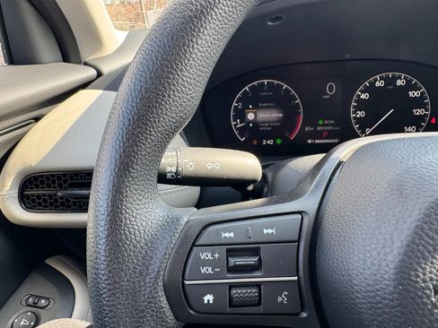 Certified 2026 Honda HR-V LX image 18