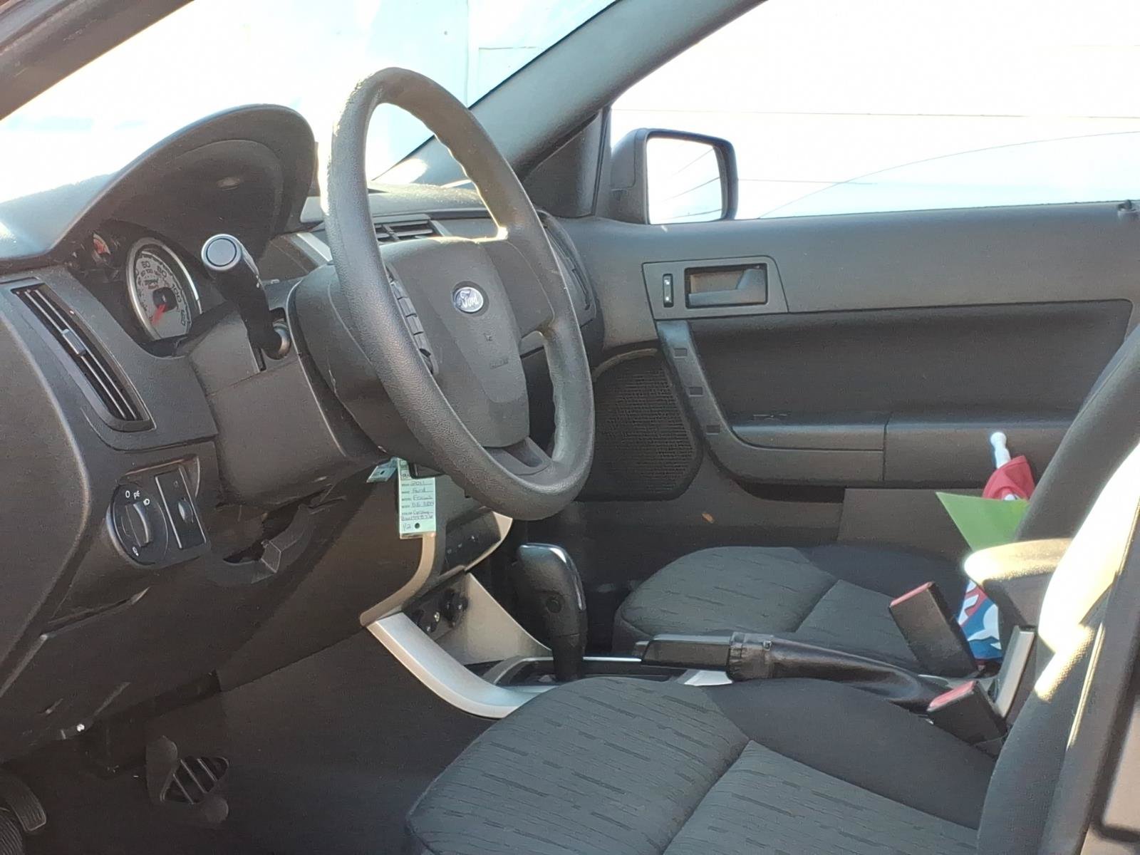 Used 2011 Ford Focus SE w/ Sedan SE Appearance Pkg FWD image 7