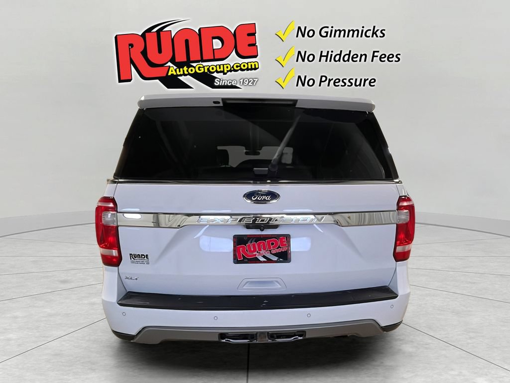 Used 2019 Ford Expedition XLT w/ Equipment Group 202A AWD/4WD image 4
