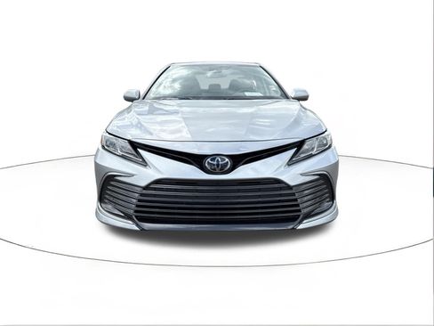 Used 2024 Toyota Camry LE image 8
