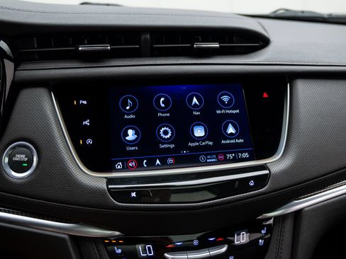 Certified 2026 Cadillac XT5 Sportv w/ LPO, Floor Liner Package AWD/4WD image 21