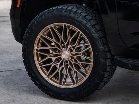 Used 2025 Chevrolet Tahoe LT w/ Comfort Package image 40