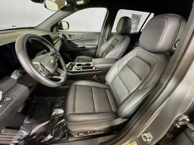 Used 2026 Chevrolet Equinox LT w/ Convenience Package II FWD image 21