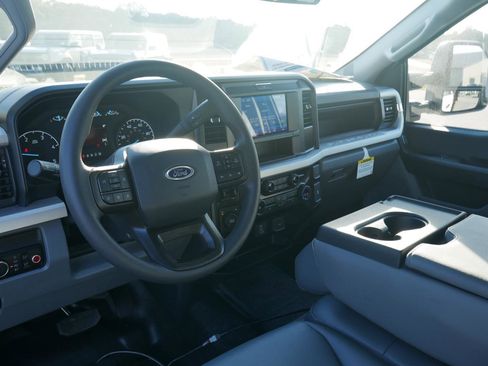 New 2025 Ford F450 XL image 17