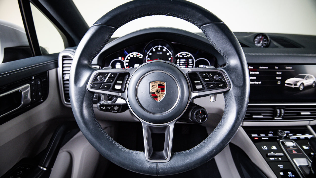 Certified 2022 Porsche Cayenne Coupe AWD/4WD image 26