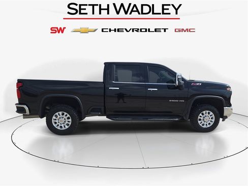 Used 2024 Chevrolet Silverado 2500 LTZ w/ LTZ Plus Package image 7