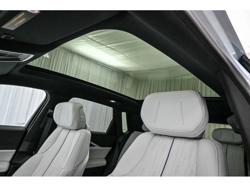 Certified 2024 Cadillac Lyriq Luxury AWD/4WD image 13