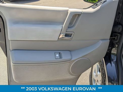 Used 2003 Volkswagen Eurovan GLS image 11