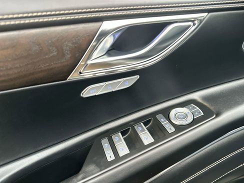 Used 2024 Genesis GV80 2.5T image 13