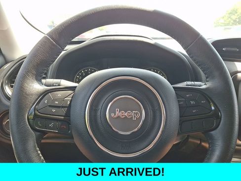 Used 2017 Jeep Renegade Altitude AWD/4WD image 18