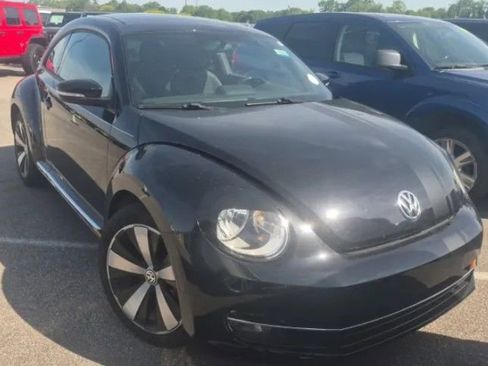 Used 2013 Volkswagen Beetle 2.0T FWD image 1