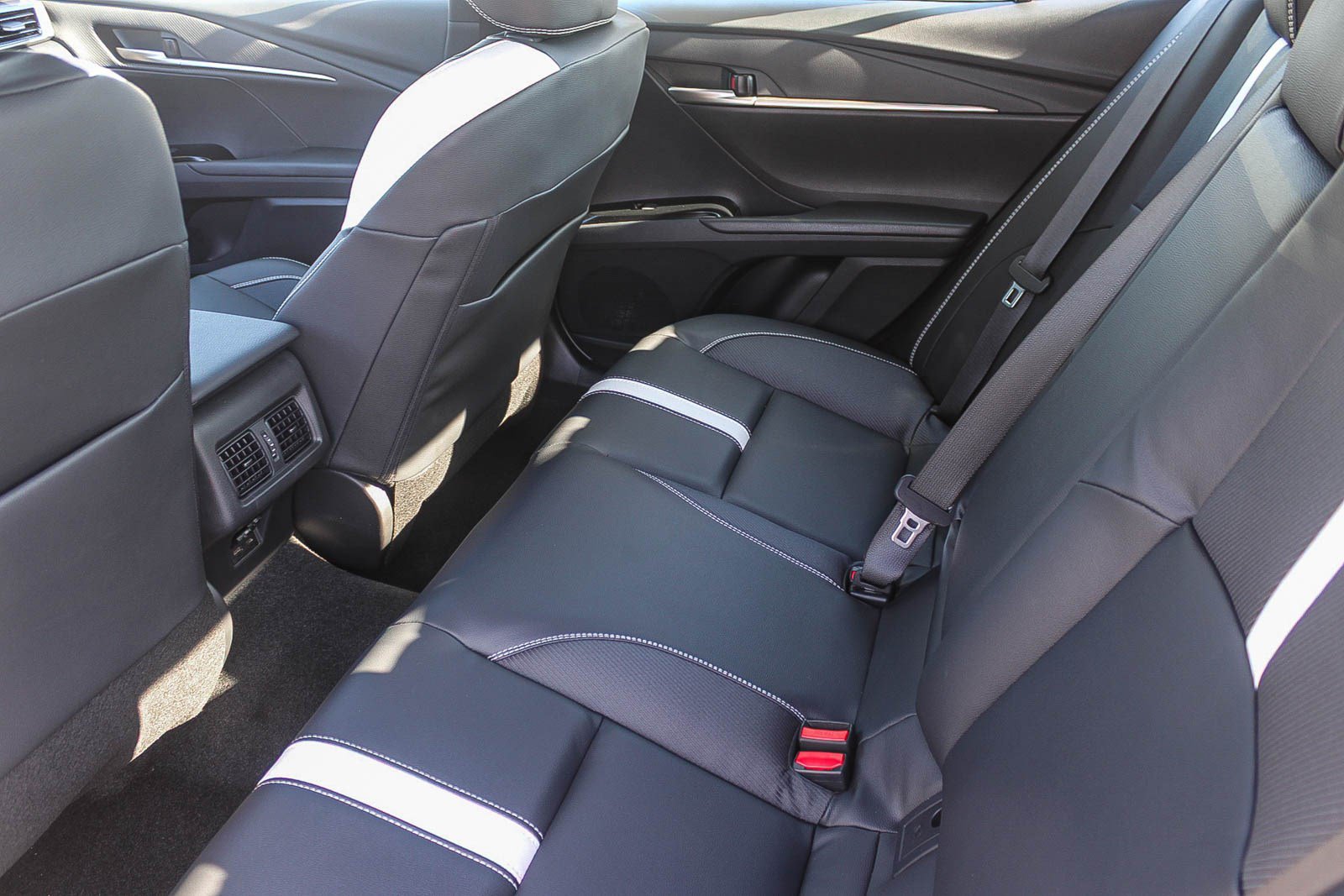 New 2026 Toyota Camry SE FWD image 21