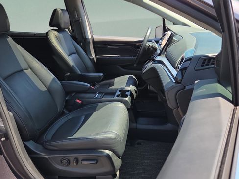 Certified 2023 Honda Odyssey Touring image 19