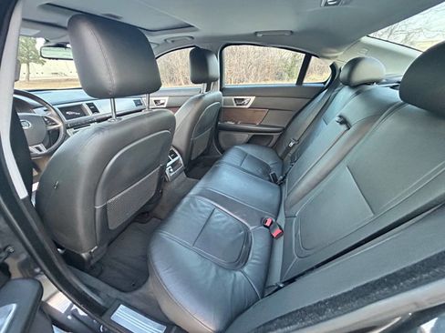 Used 2013 Jaguar XF 3.0 image 13