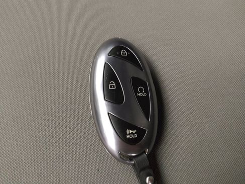 Used 2025 Hyundai Elantra Sport image 32