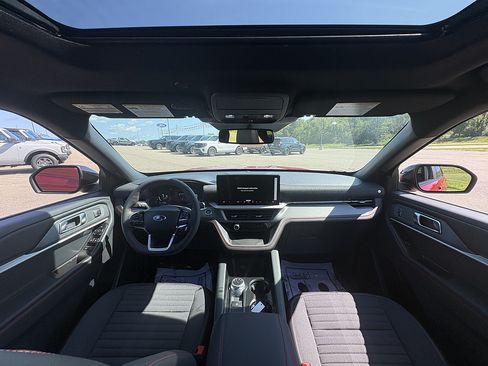 New 2026 Ford Explorer ST-Line w/ ST-Line Street Pack AWD/4WD image 23
