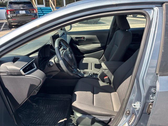 Used 2025 Toyota Corolla LE FWD image 68