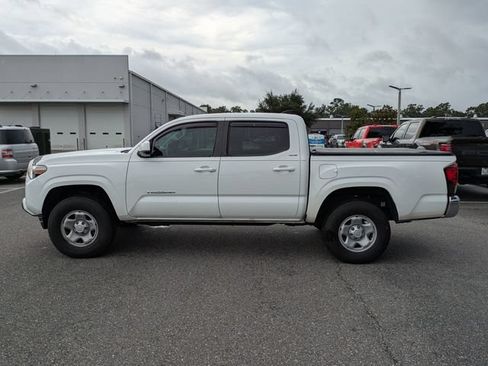 Used 2020 Toyota Tacoma SR5 RWD image 6