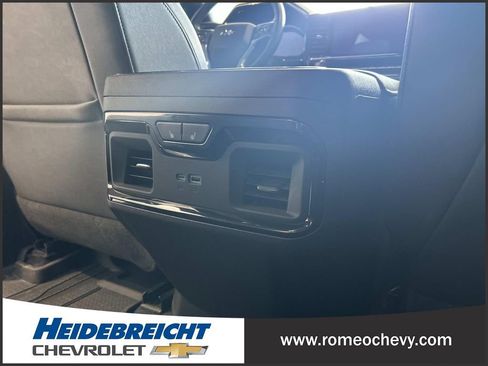 Used 2024 Chevrolet Silverado 1500 ZR2 w/ Technology Package AWD/4WD image 18