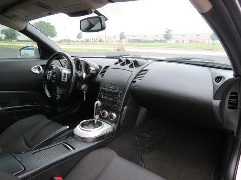 Used 2008 Nissan 350Z Enthusiast w/ Cargo Convenience Pkg RWD image 26