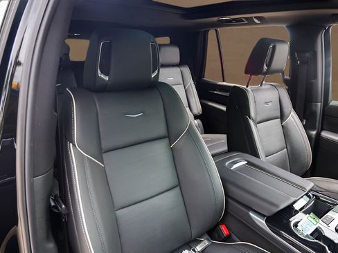 Certified 2025 Cadillac Escalade Sport w/ Touring Package AWD/4WD image 31
