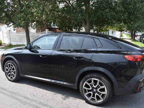 Used 2024 BMW X2 xDrive28i w/ Convenience Package AWD/4WD image 9