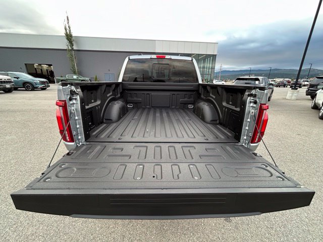 Used 2025 Ford F150 Lariat AWD/4WD image 12