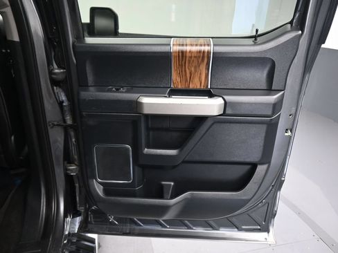 Used 2019 Ford F150 Lariat w/ Equipment Group 502A Luxury AWD/4WD image 35