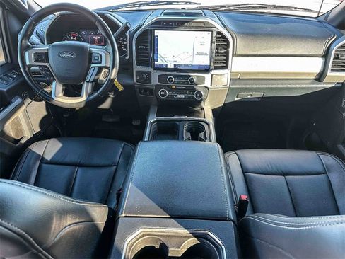 Used 2022 Ford F250 Lariat w/ Chrome Package image 11