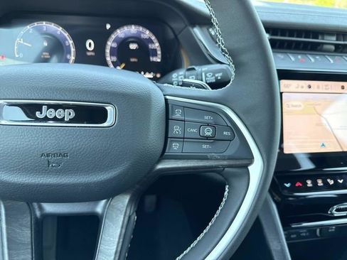 New 2026 Jeep Grand Cherokee L Limited RWD image 17