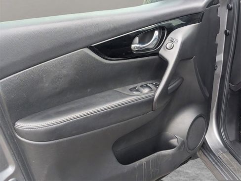 Certified 2019 Nissan Rogue Sport SV w/ Technology Package image 15