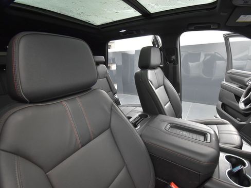 Used 2023 Chevrolet Tahoe RST w/ Luxury Package image 17