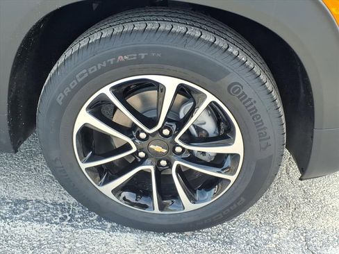 New 2026 Chevrolet TrailBlazer LT w/ Convenience Package FWD image 11