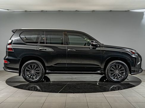 Used 2023 Lexus GX 460 Premium w/ Accessory Package AWD/4WD image 4