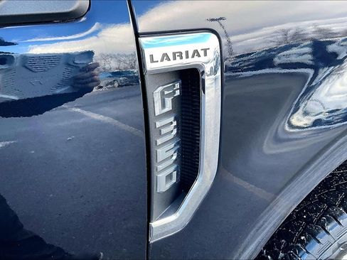 Used 2022 Ford F350 Lariat w/ Camper Package image 25