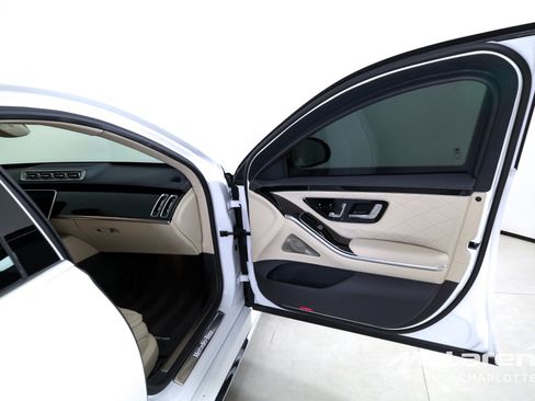 Used 2024 Mercedes-Benz S 580 4MATIC Sedan w/ AMG Line image 26