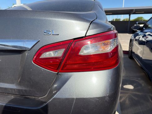 Used 2018 Nissan Altima 2.5 SL FWD image 7